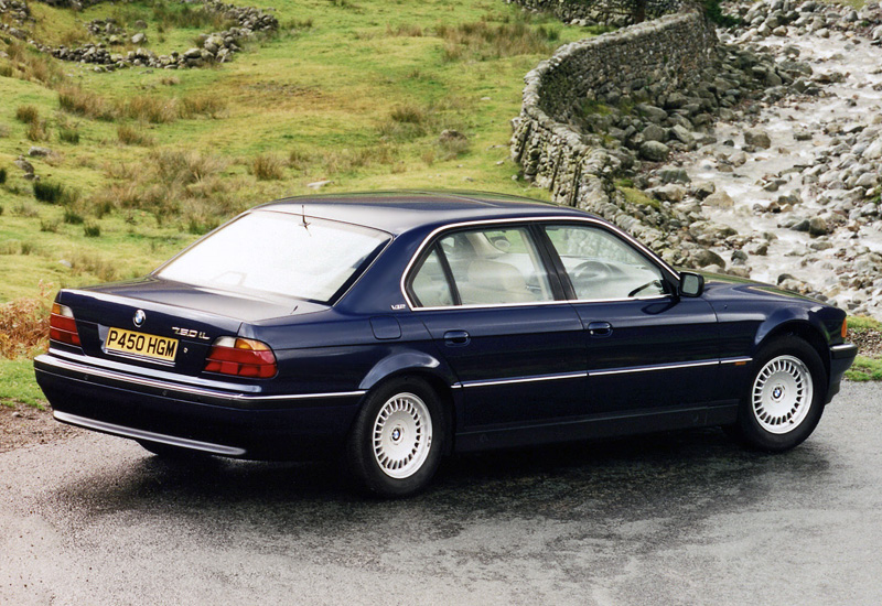 1994 BMW 750iL (E38)