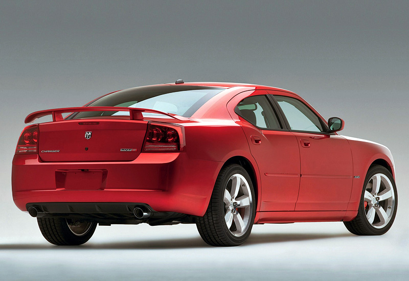 2005 Dodge Charger SRT8