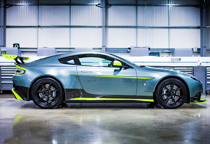 2016 Aston Martin Vantage GT8