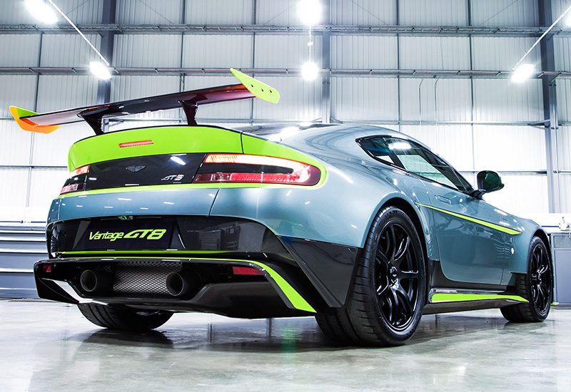 2016 Aston Martin Vantage GT8