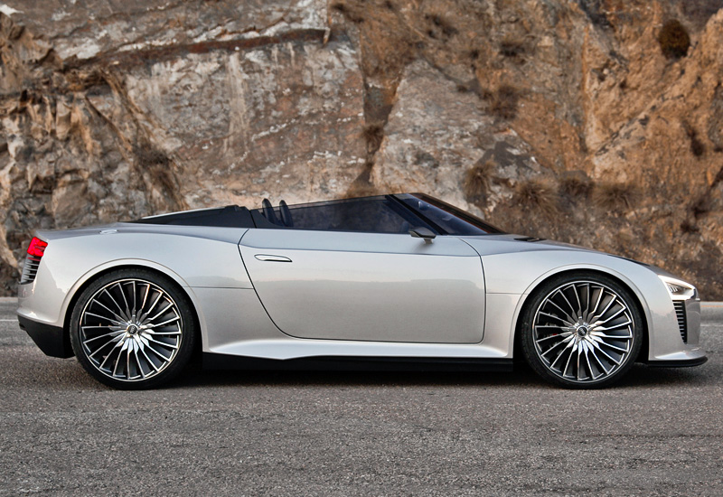 2010 Audi e-Tron Spyder Concept