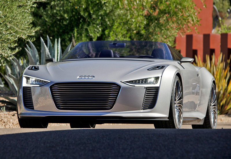 2010 Audi e-Tron Spyder Concept