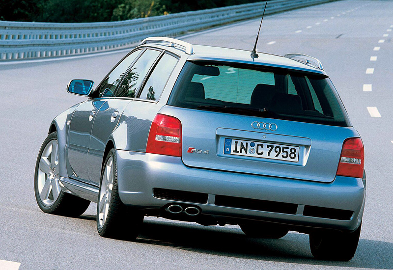 2000 Audi RS4 Avant (B5)