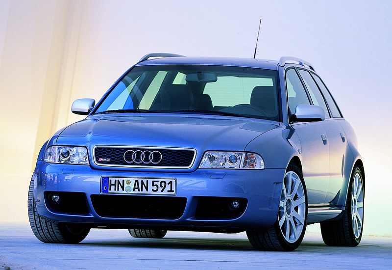 2000 Audi RS4 Avant (B5)