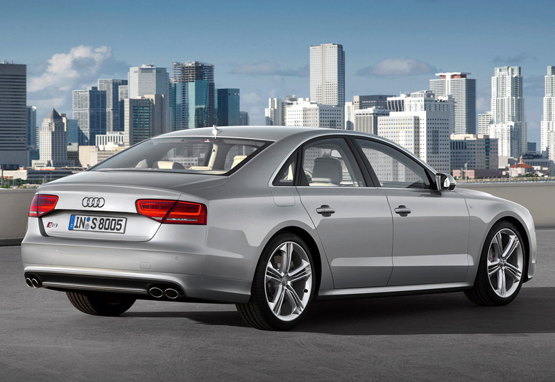 2012 Audi S8