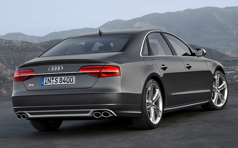 2014 Audi S8