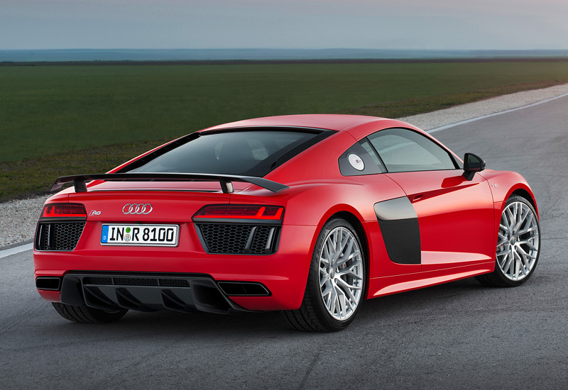 2015 Audi R8 V10 Plus