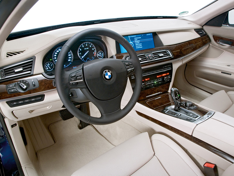 2009 BMW 760Li (F02)