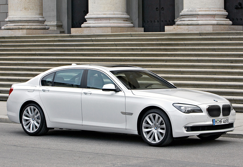 2009 BMW 760Li (F02)