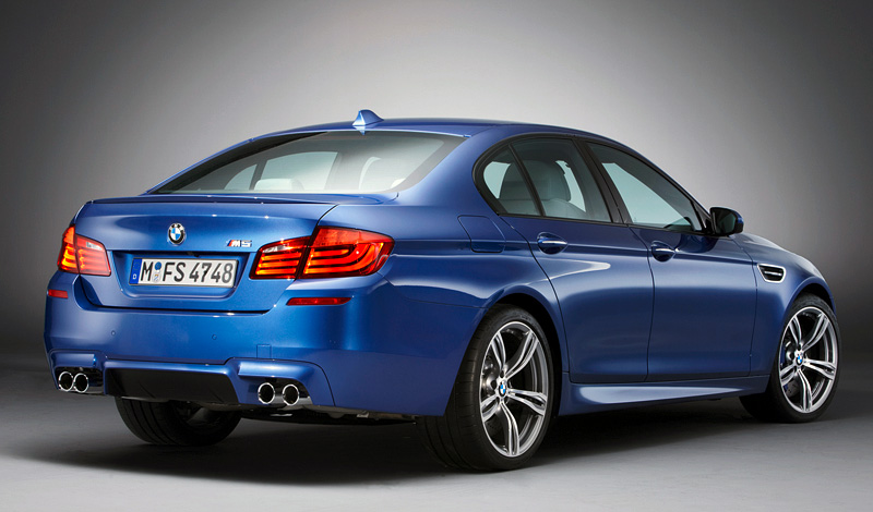 2012 BMW M5 (F10)