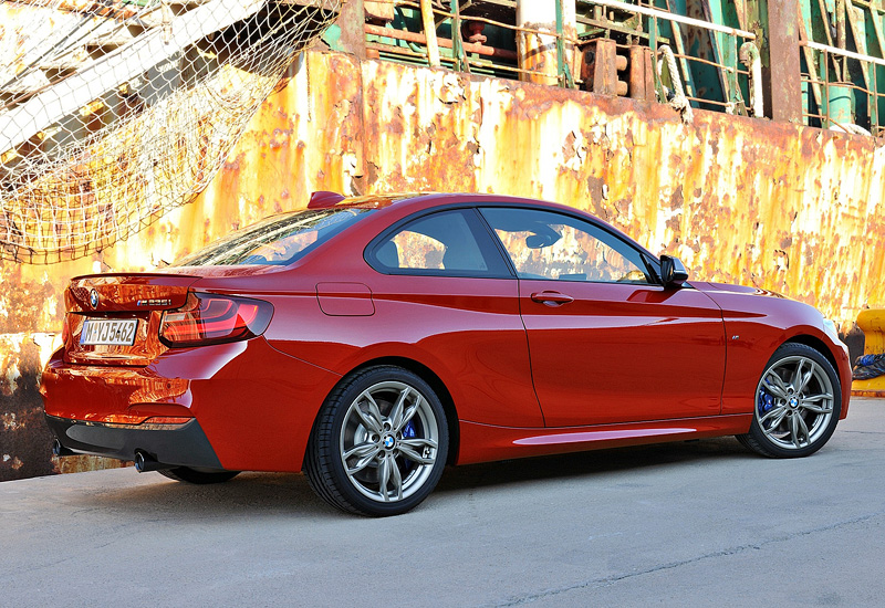 2014 BMW M235i Coupe (F22)