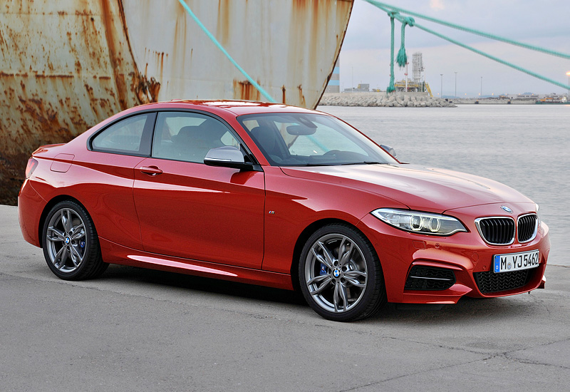 2014 BMW M235i Coupe (F22)