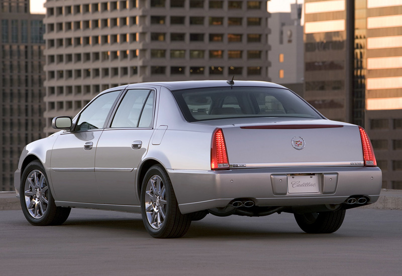 2005 Cadillac DTS