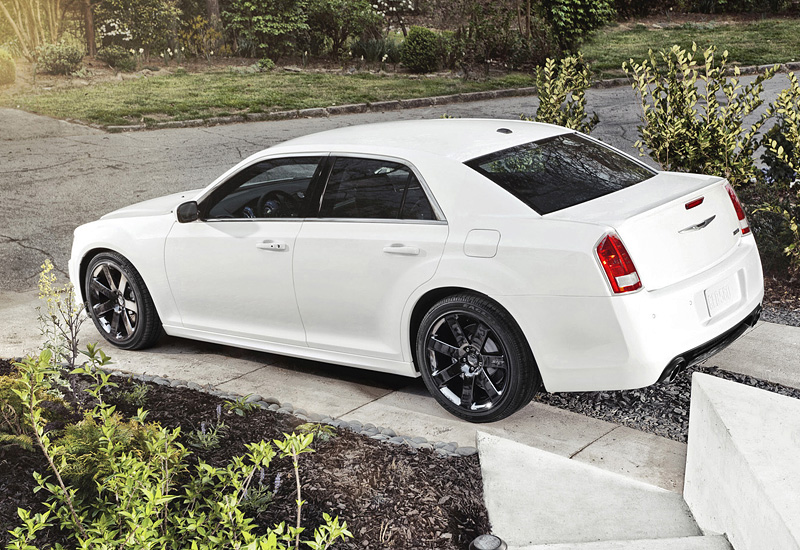 2012 Chrysler 300 SRT8