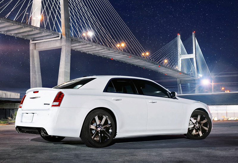 2012 Chrysler 300 SRT8