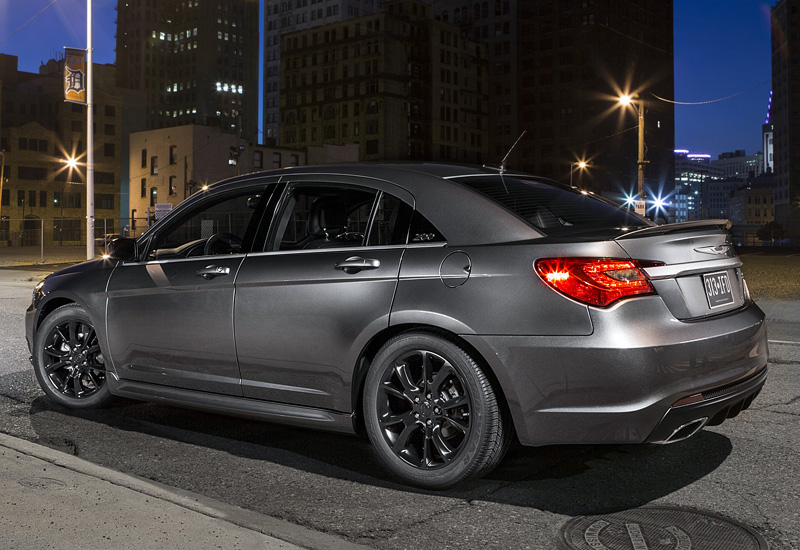 2013 Chrysler 200 S Special Edition