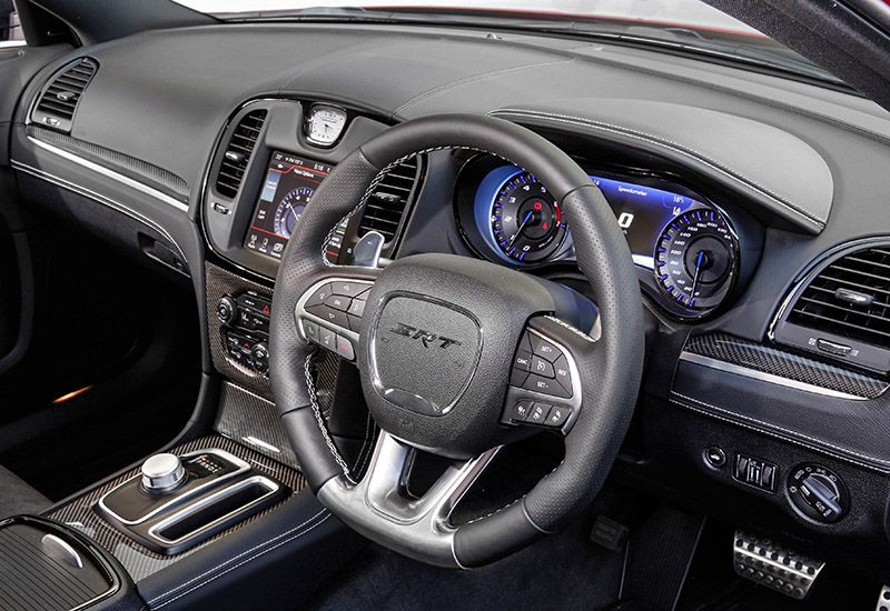 2015 Chrysler 300 SRT