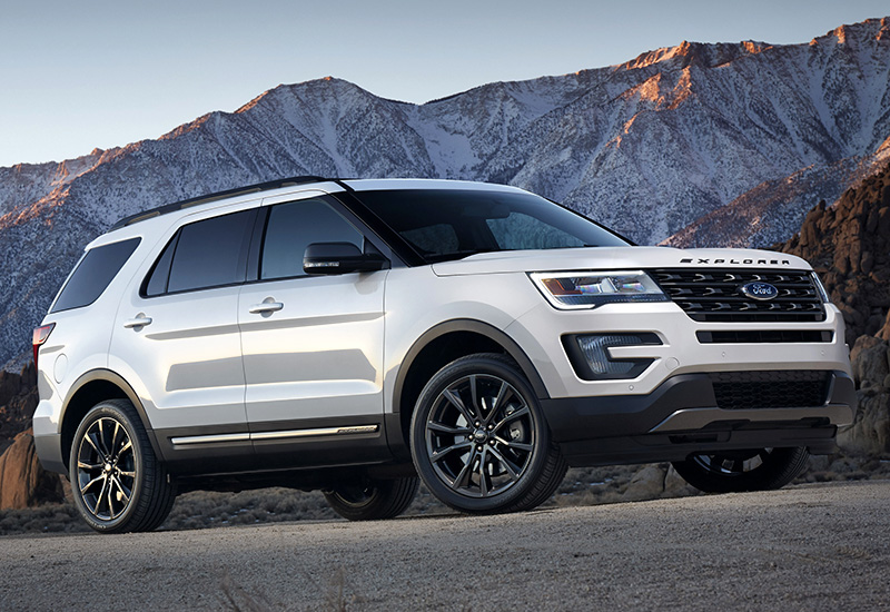 2017 Ford Explorer Sport (U502)