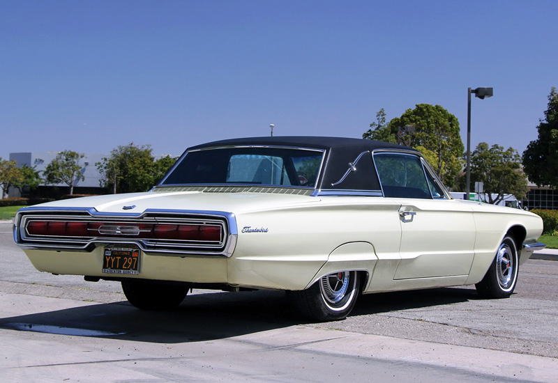 1966 Ford Thunderbird 428 Town Landau