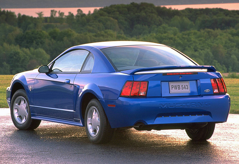 1999 Ford Mustang GT Coupe