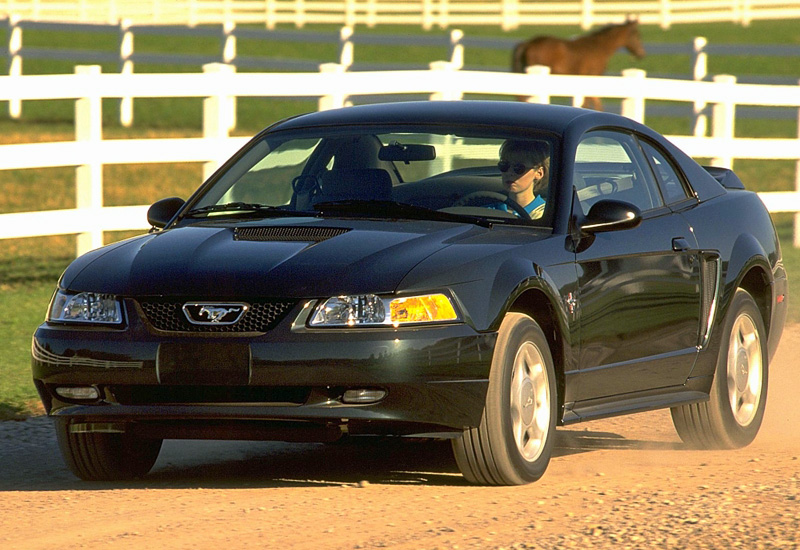 1999 Ford Mustang GT Coupe