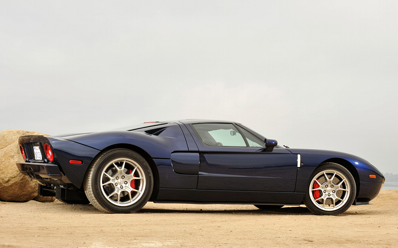 2004 Ford GT - price and specifications