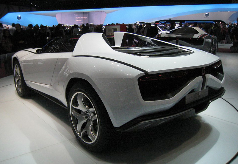 2013 ItalDesign Giugiaro Parcour XGT-Roadster