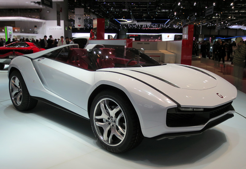 2013 ItalDesign Giugiaro Parcour XGT-Roadster