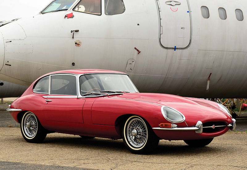 1961 Jaguar E-Type Fixed-Head Coupe (S1)