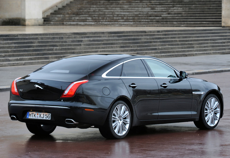 2009 Jaguar XJ Supersport