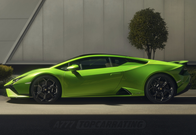 2022 Lamborghini Huracan Tecnica (LB724)