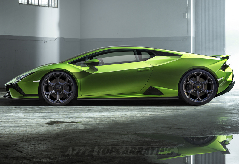 2022 Lamborghini Huracan Tecnica (LB724)