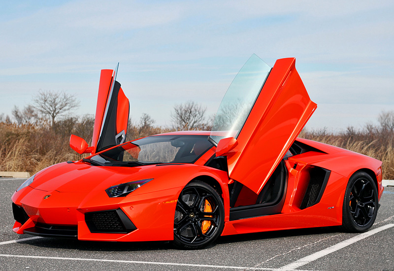 2011 Lamborghini Aventador LP700-4