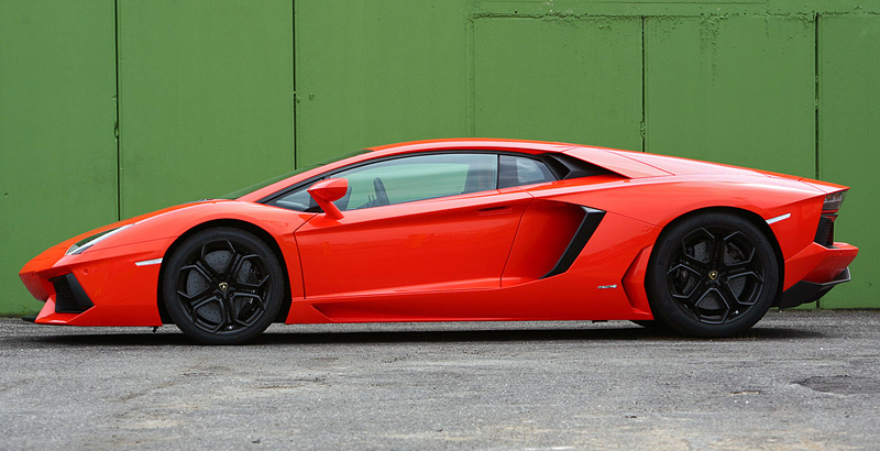 2011 Lamborghini Aventador LP700-4