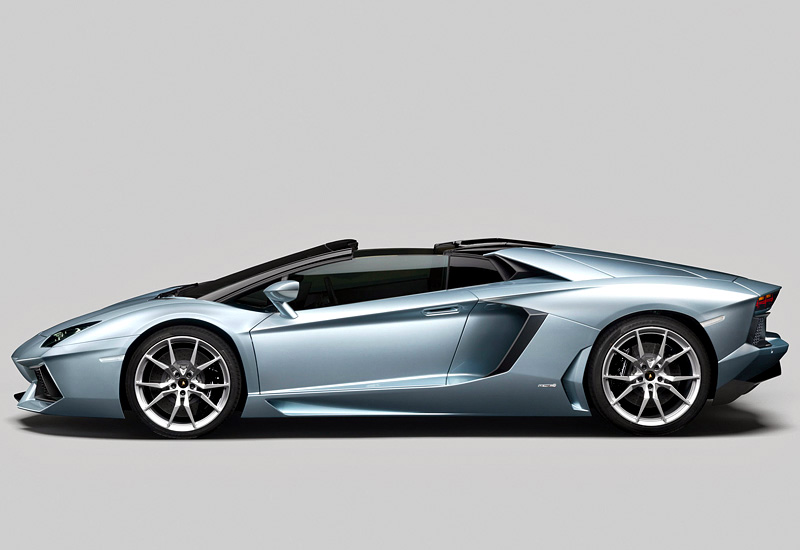 2013 Lamborghini Aventador LP700-4 Roadster