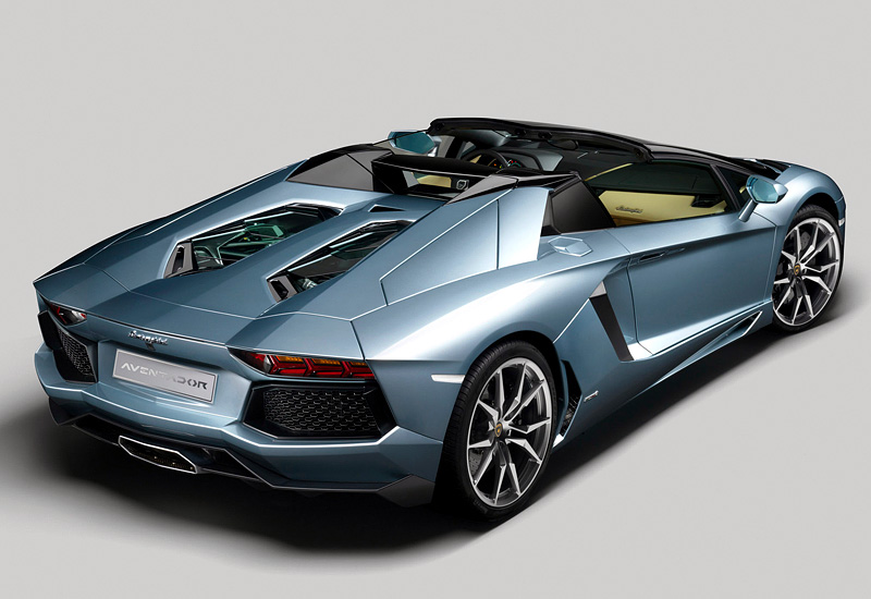 2013 Lamborghini Aventador LP700-4 Roadster