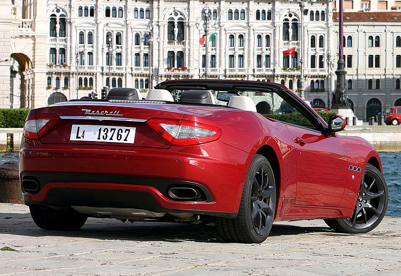 2011 Maserati GranCabrio Sport (M145 DD)