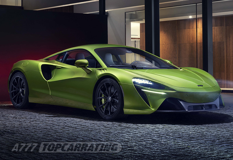 2021 McLaren Artura