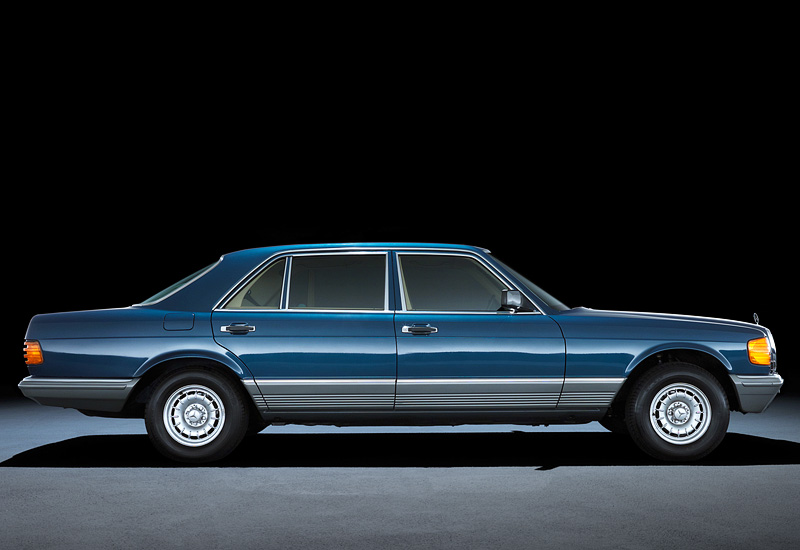 1985 Mercedes-Benz 560 SEL (W126)