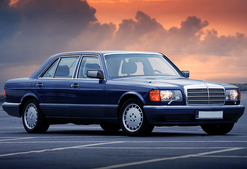 1985 Mercedes-Benz 560 SEL (W126)