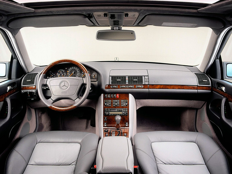 1991 Mercedes-Benz 600 SEL (W140)