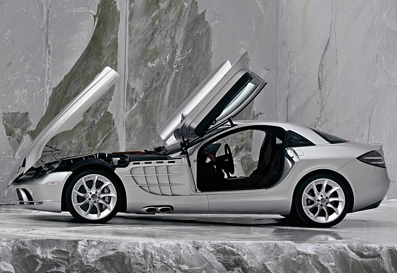 2003 Mercedes-Benz SLR McLaren (C199)