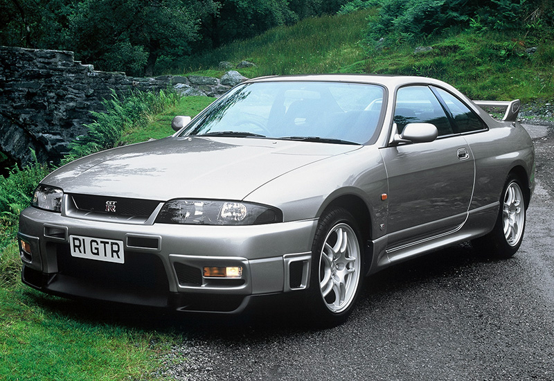 1995 Nissan Skyline GT-R V-spec (BNR33)