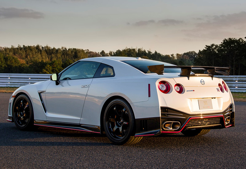 14 Nissan Gt R Nismo Price And Specifications