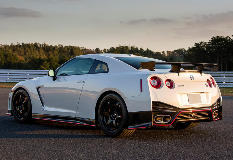 2014 Nissan GT-R Nismo