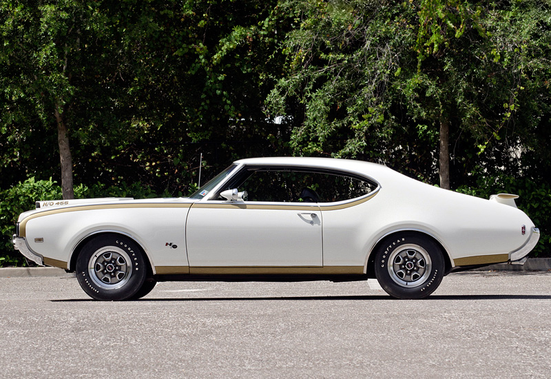 1969 Oldsmobile 442 Hurst/Olds Holiday Coupe