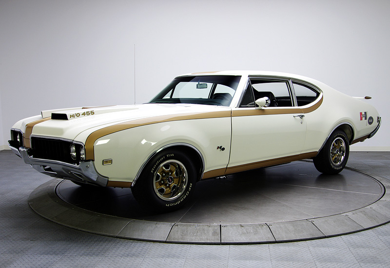 1969 Oldsmobile 442 Hurst/Olds Holiday Coupe
