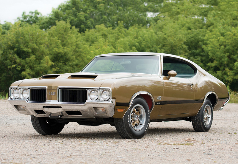 1970 Oldsmobile 442 W-30 Holiday Coupe