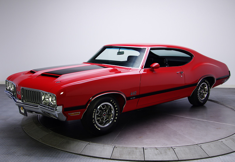 1970 Oldsmobile 442 W-30 Holiday Coupe