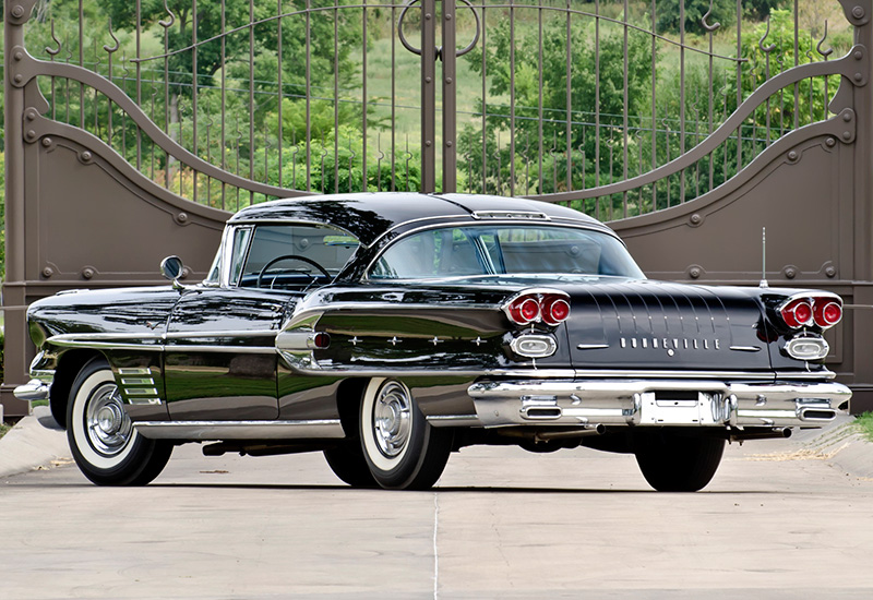 1958 Pontiac Bonneville Custom Sport Coupe